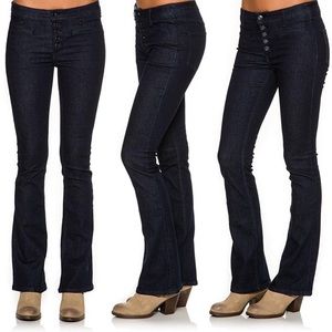 FREE PEOPLE “Slim Trouser Flare” Jeans